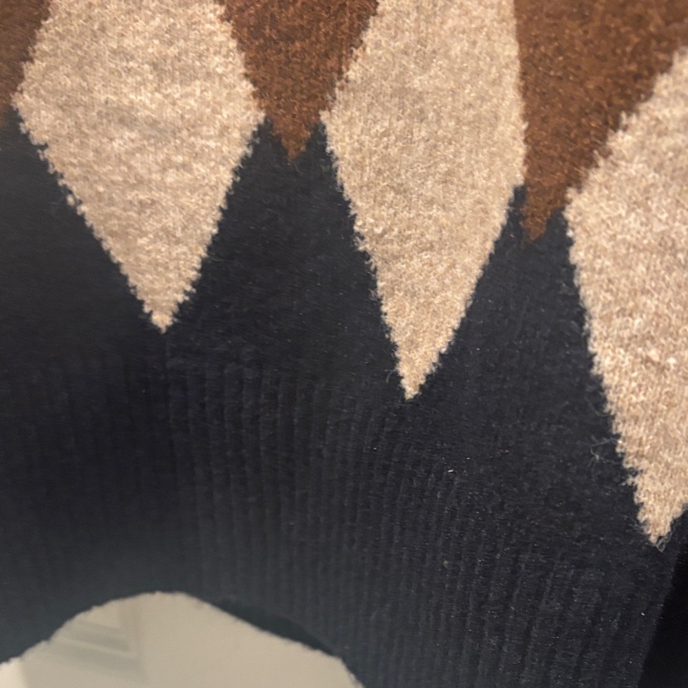 NWT ‘Vineyard Vines’ Argyle Wool Blend Sweater - Picture 6 of 9